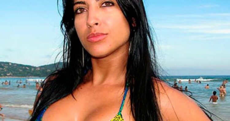 priscila pires 7