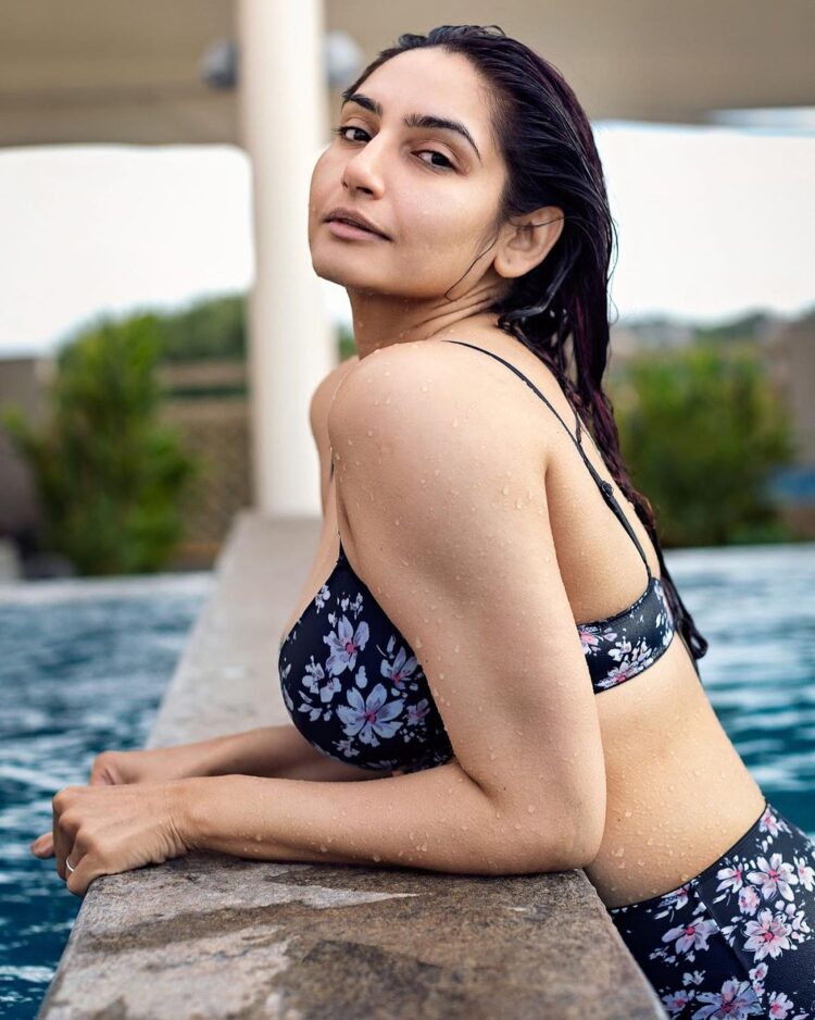 ragini dwivedi 6