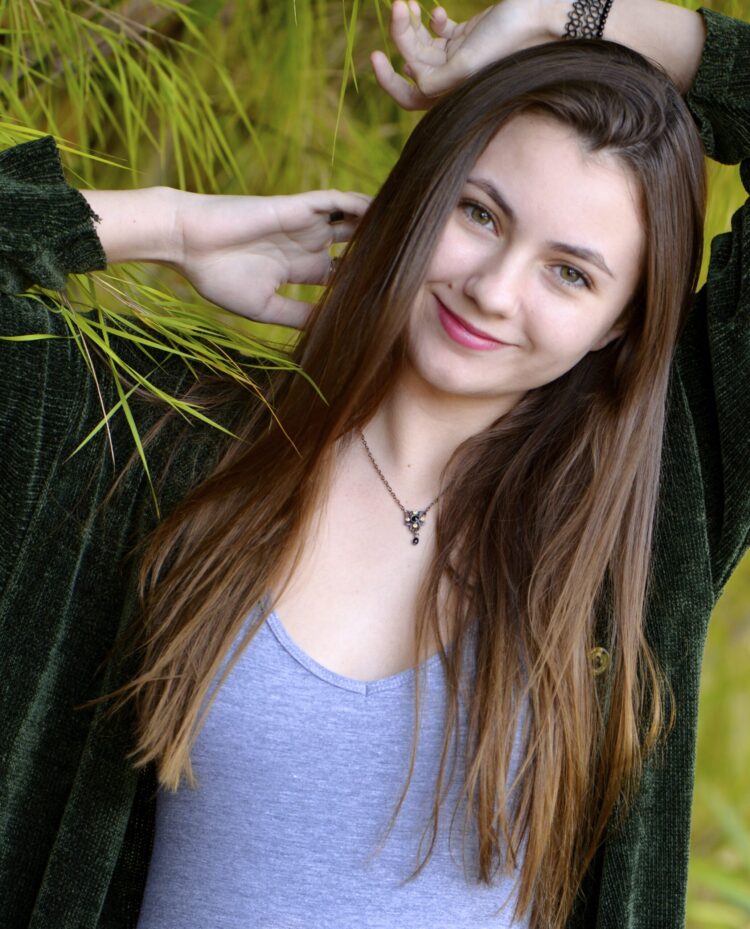 rhiannon leigh wryn 1 scaled