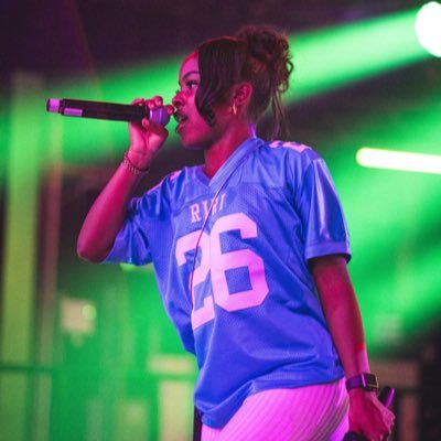 8 Hot Sexy Rianna Lints Bikini Pics