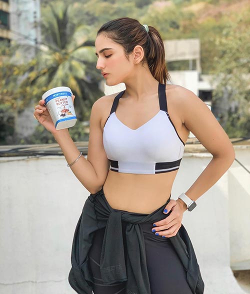 riya kishanchandani