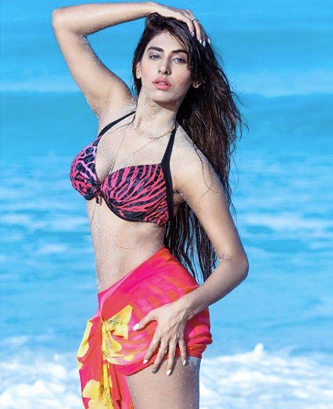 rj heena 3