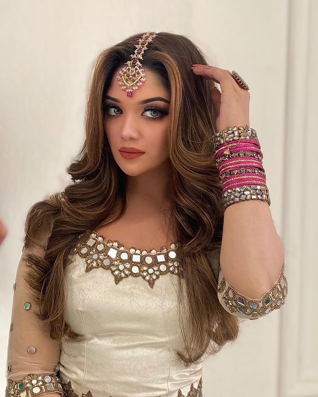 romaisa khan 6