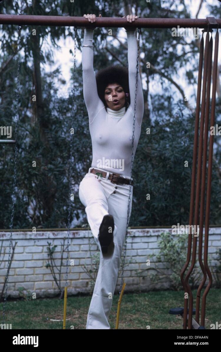 rosalind cash 4