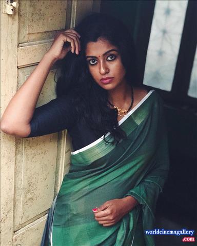 roshini haripriyan 8