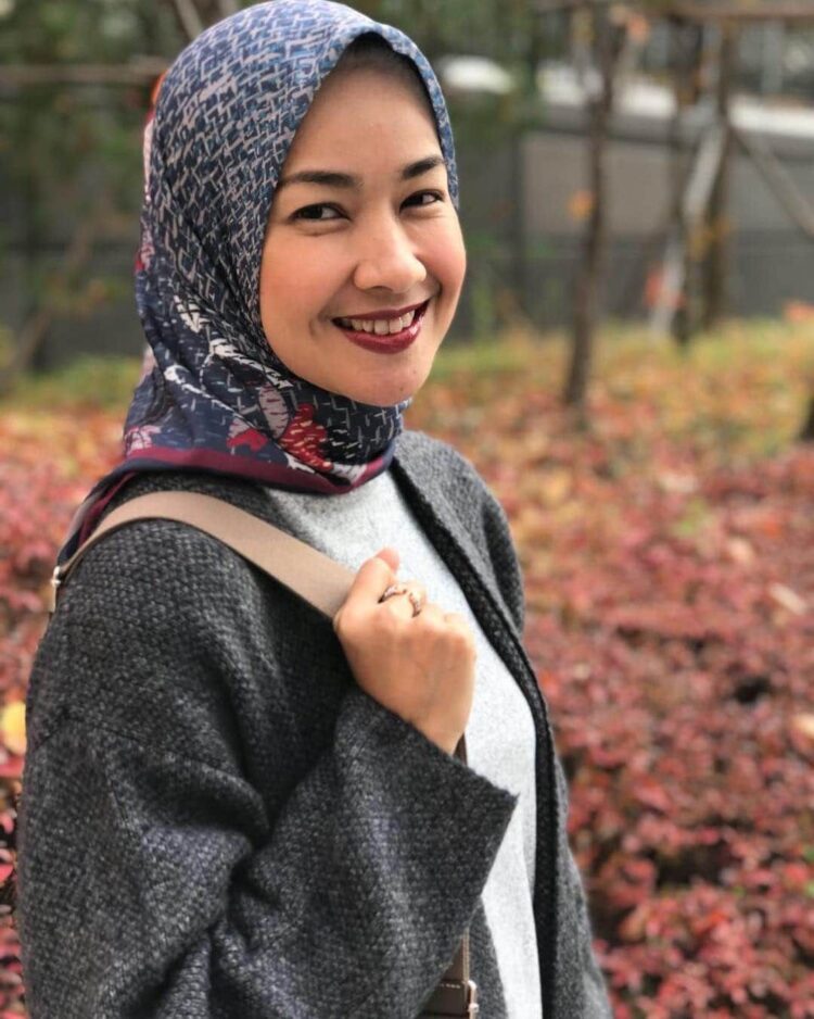 rosnita putri permata 6