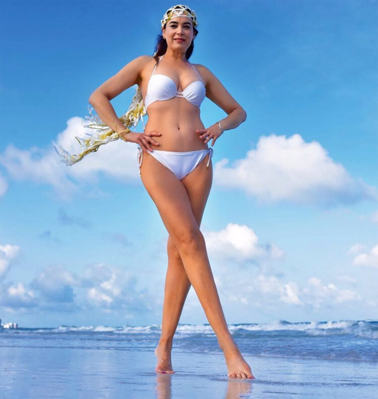 7 Hot Sexy Ruddy Rodriguez Bikini Pics