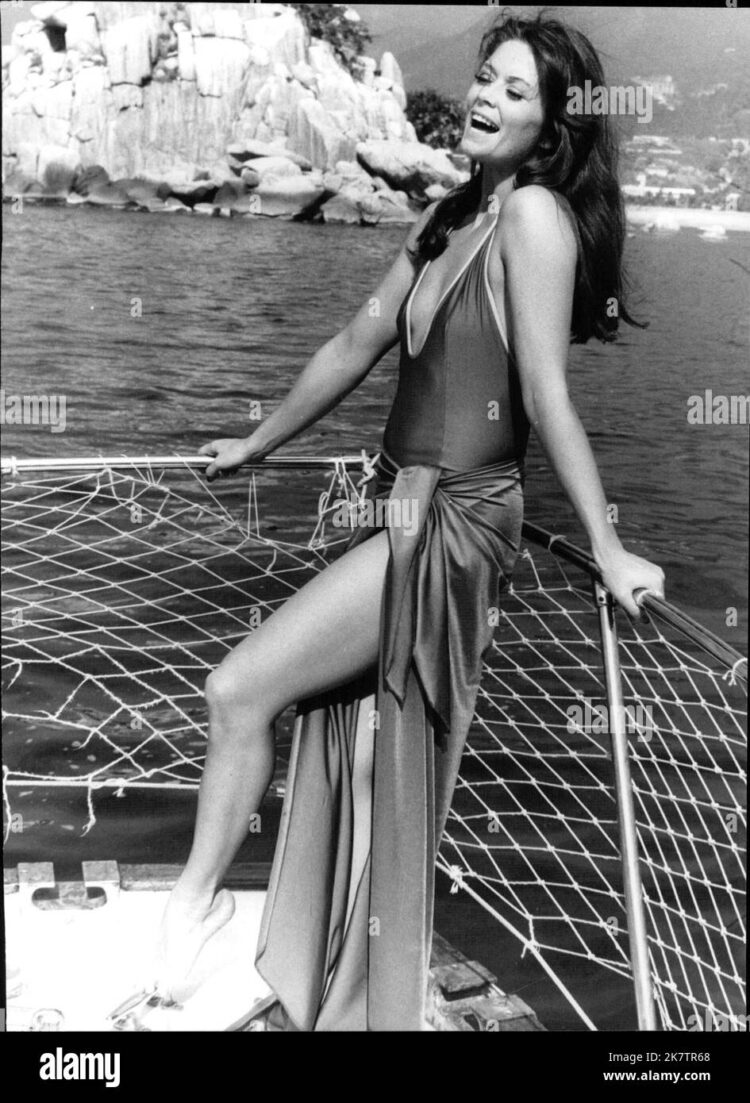 7 Hot Sexy Ruth L. Kirschstein Bikini Pics