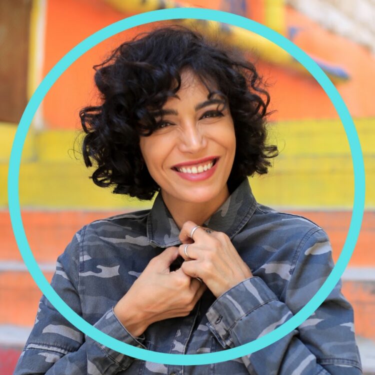 8 Hot Sexy Salam Katanani Bikini Pics