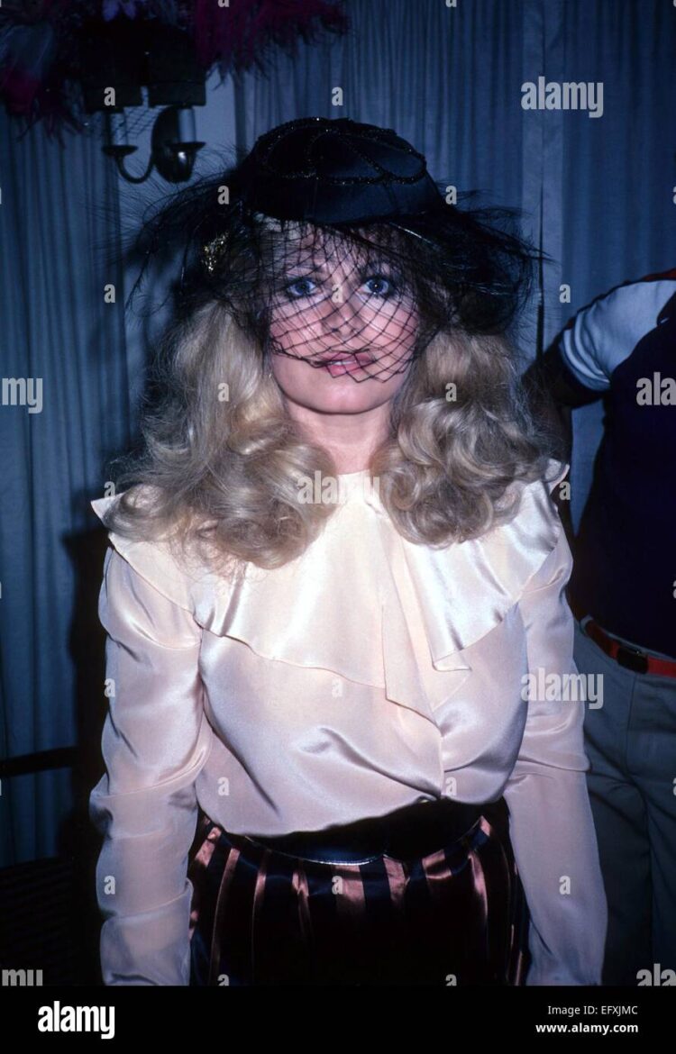 sally struthers 8