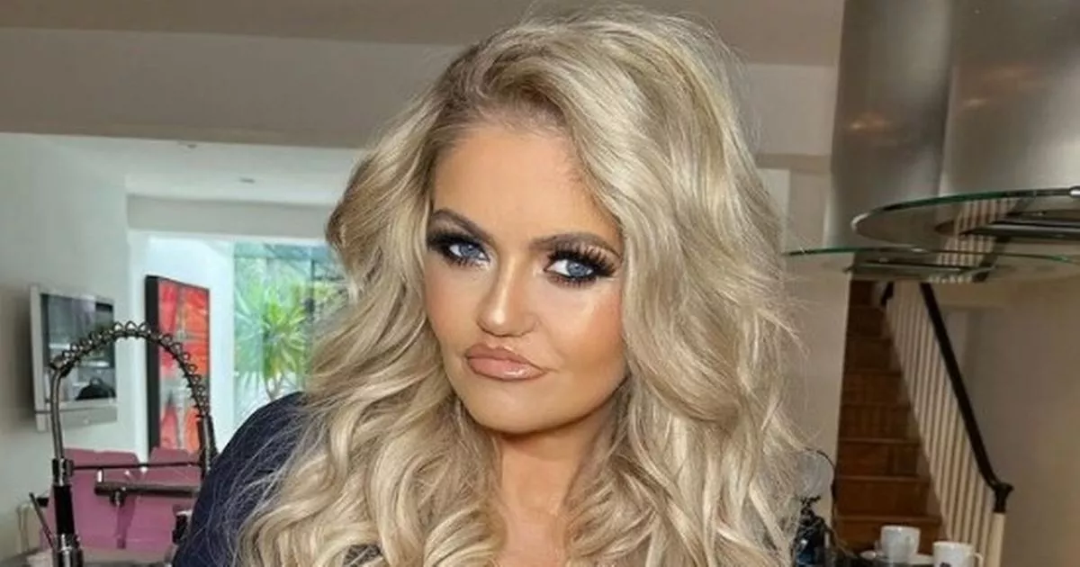 7 Hot Sexy Samantha Scarlette Bikini Pics