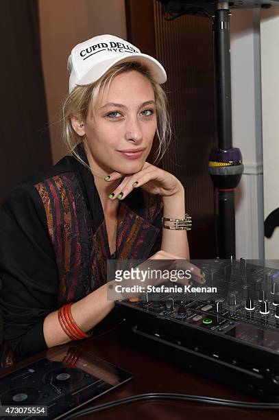samantha urbani 2