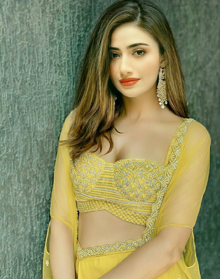 sana javed 7