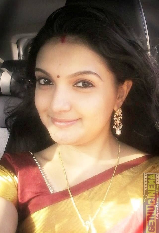 saranya mohan 1