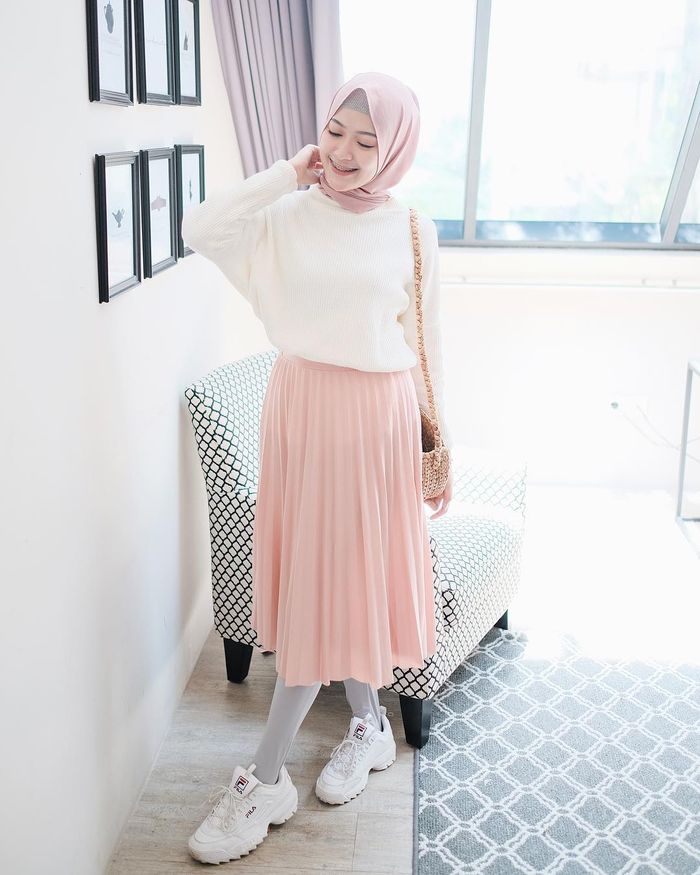 sari endah pratiwi 9