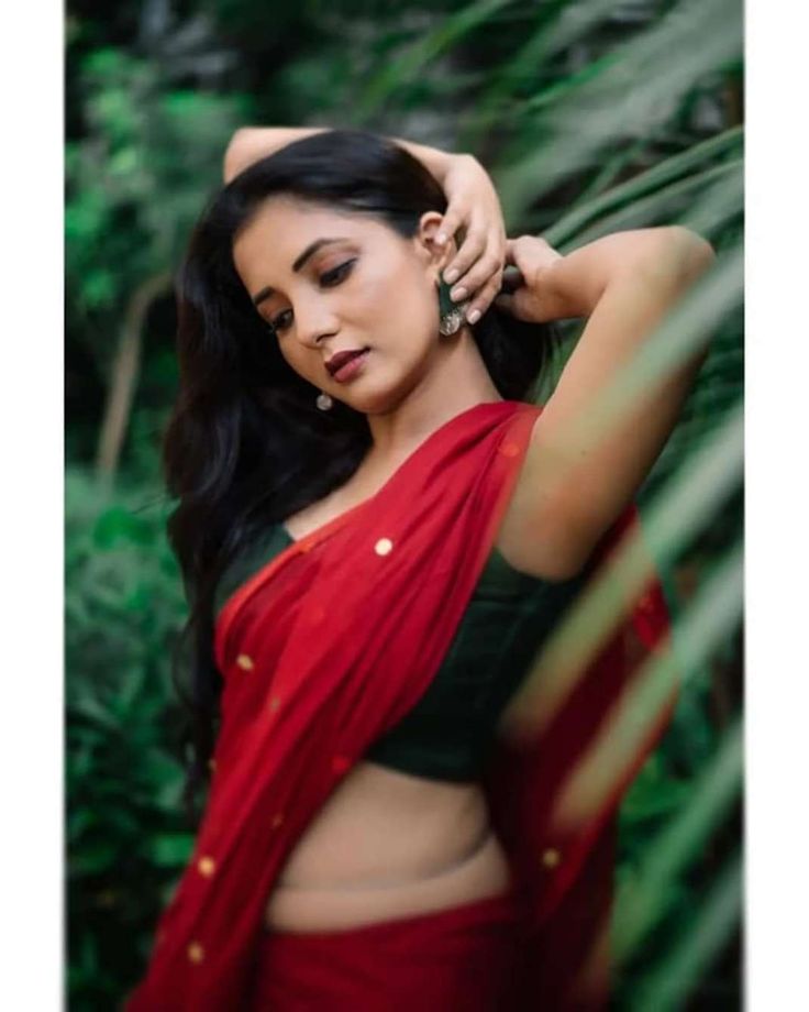 sayali sanjeev 7