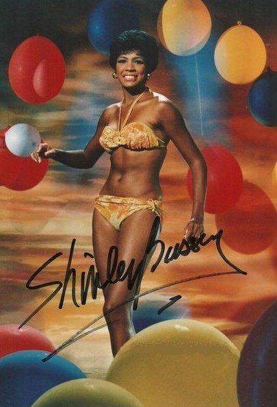 shirley bassey 3