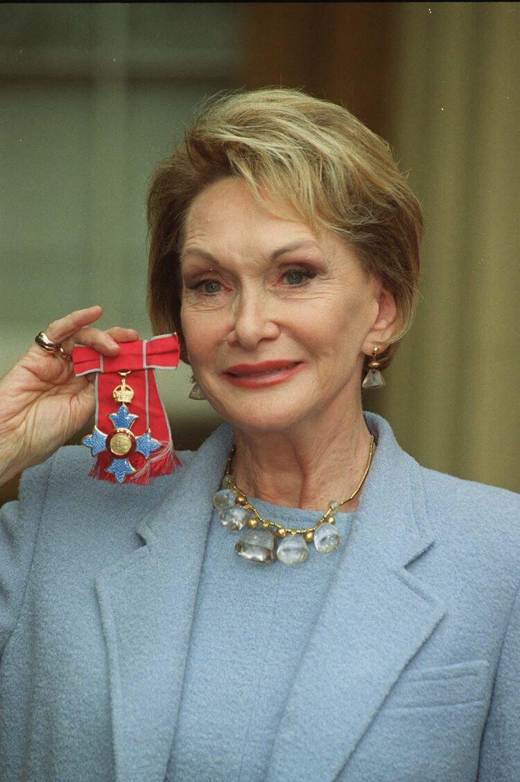 sian phillips 5