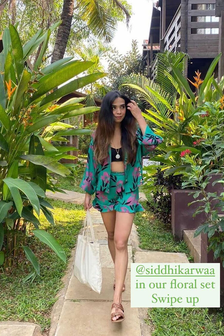 5 Hot Sexy Siddhi Karwa Bikini Pics
