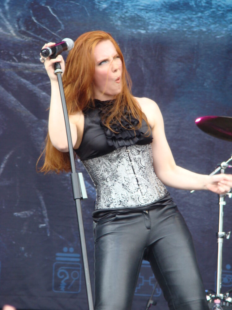 simone simons 4 scaled