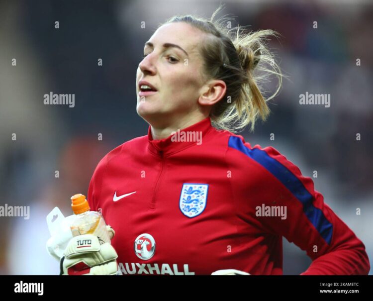 siobhan chamberlain 9