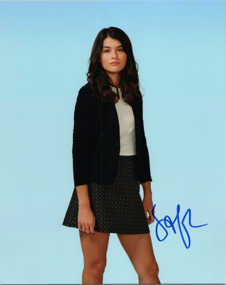 sofia black delia 8