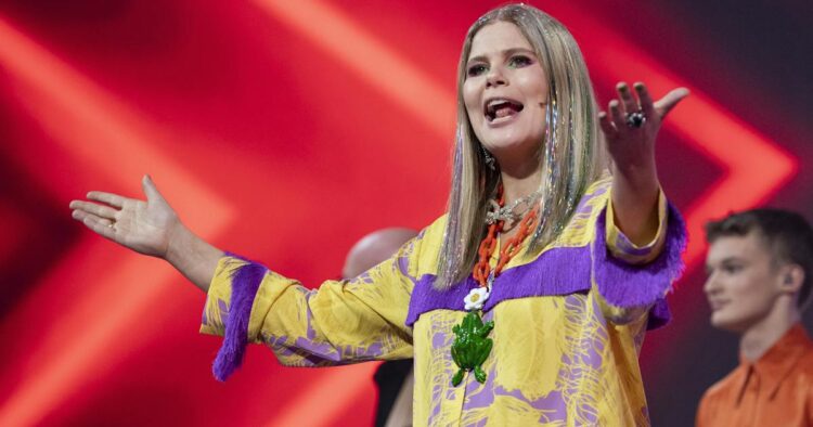 sofie linde ingversen 7