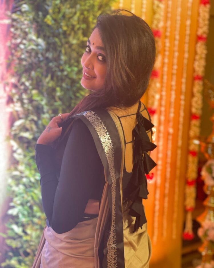 soundarya nandakumar 4