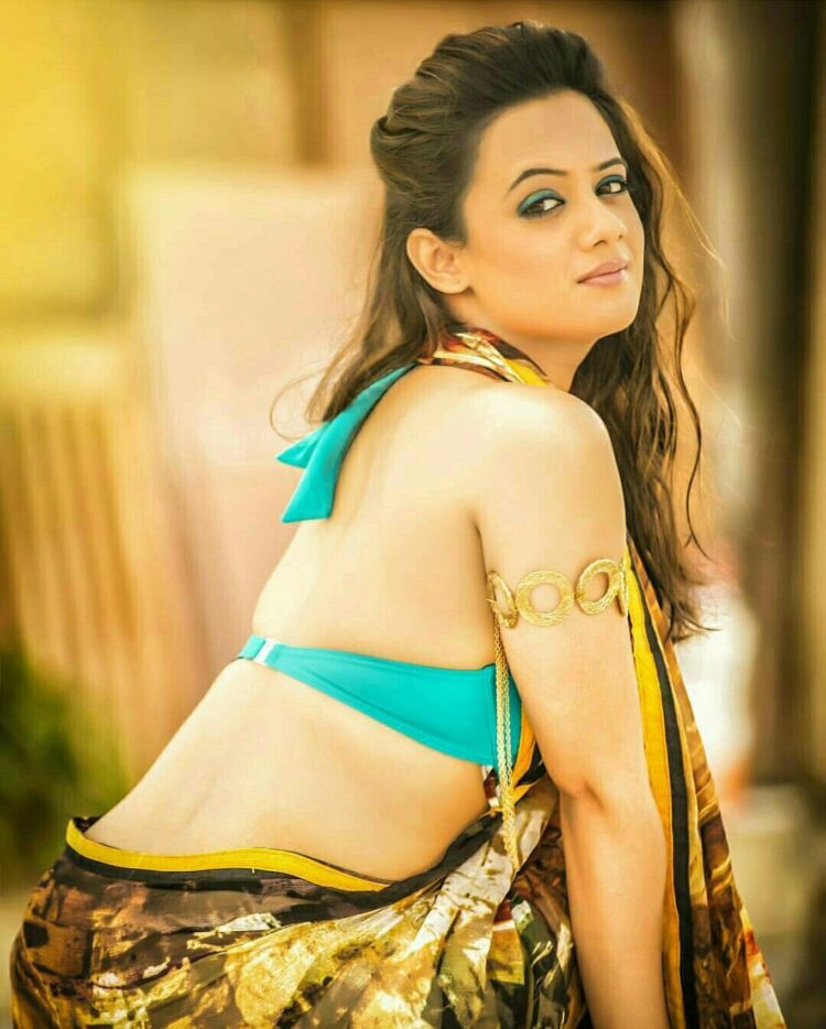 spruha joshi