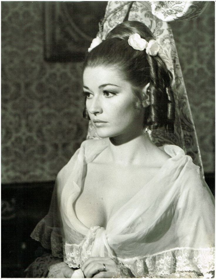 stephanie beacham 8