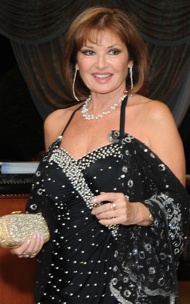 stephanie beacham 9