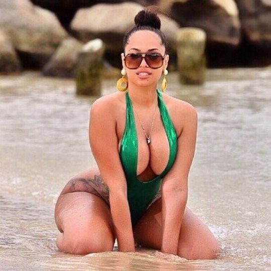 stephanie santiago 10