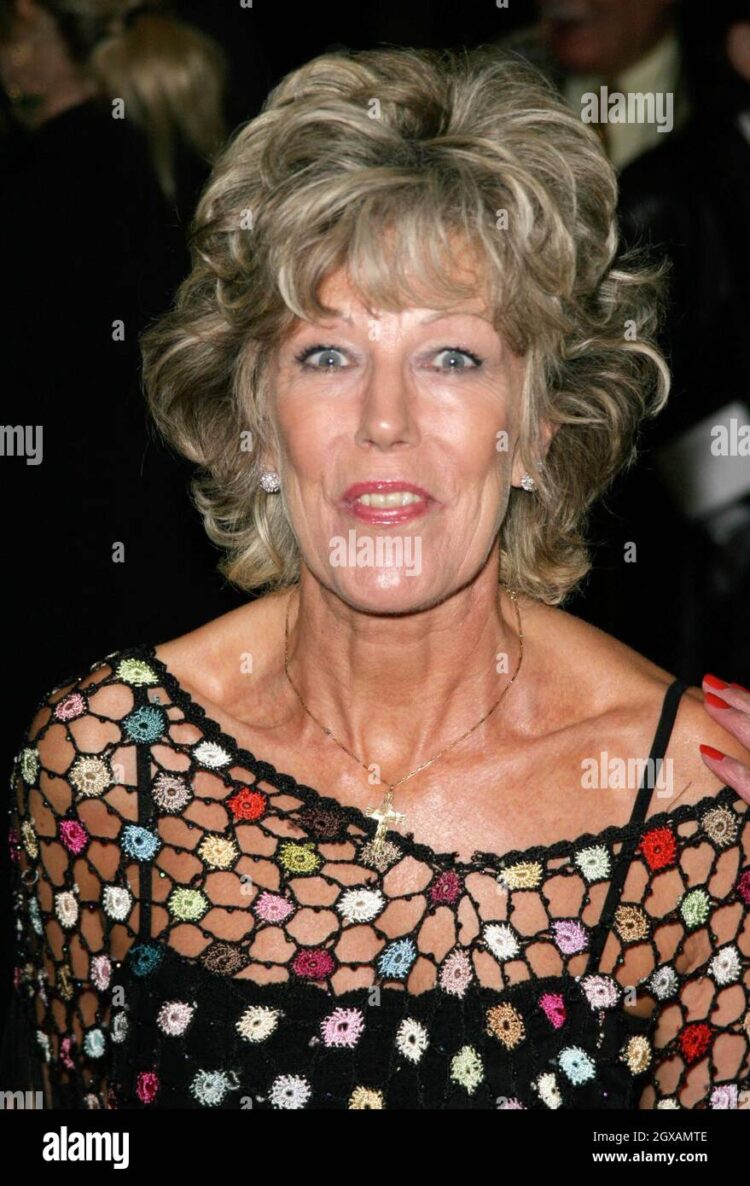 sue elliot nicolls 5