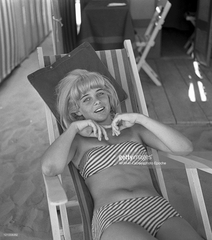 sue lyon 2