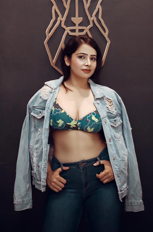 surabhi tiwari 2