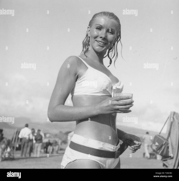 susan hampshire 6