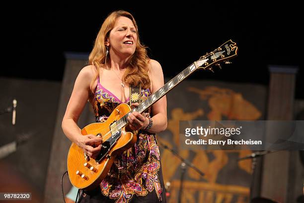 susan tedeschi 2