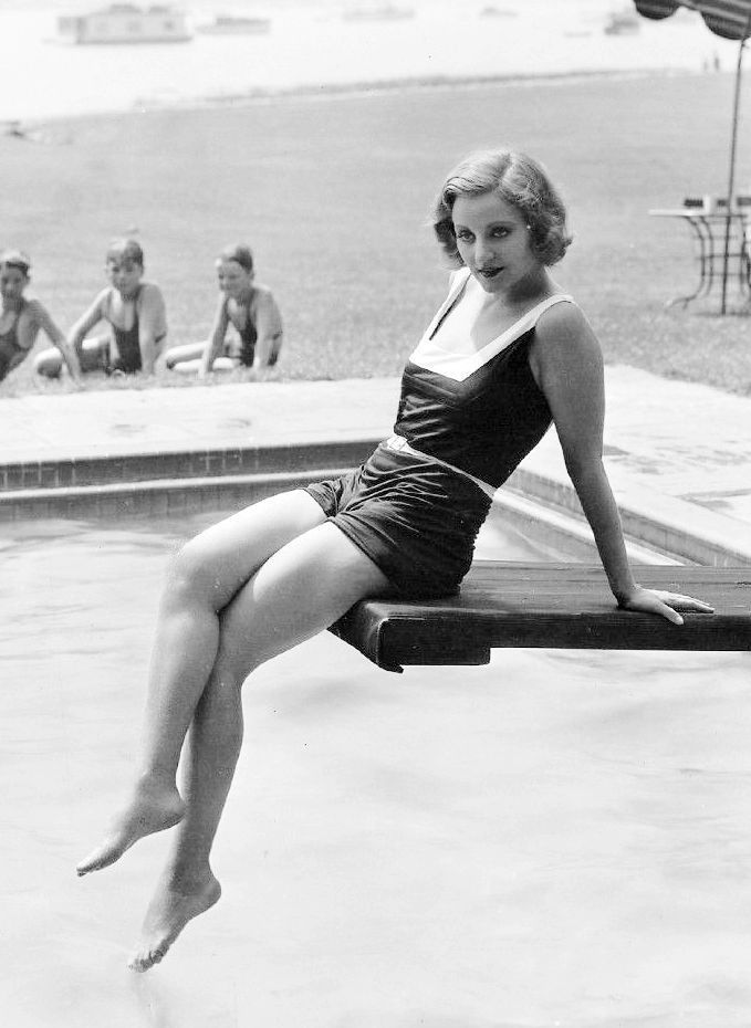 10 Hot Sexy Tallulah Bankhead Bikini Pics