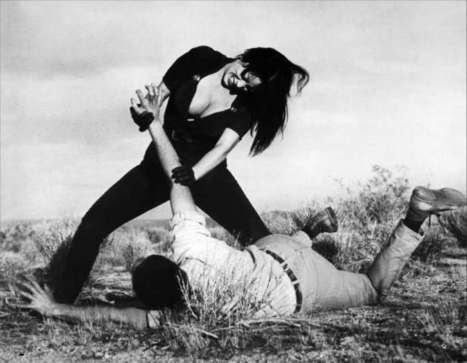 tura satana