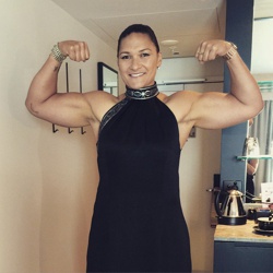 valerie adams 5