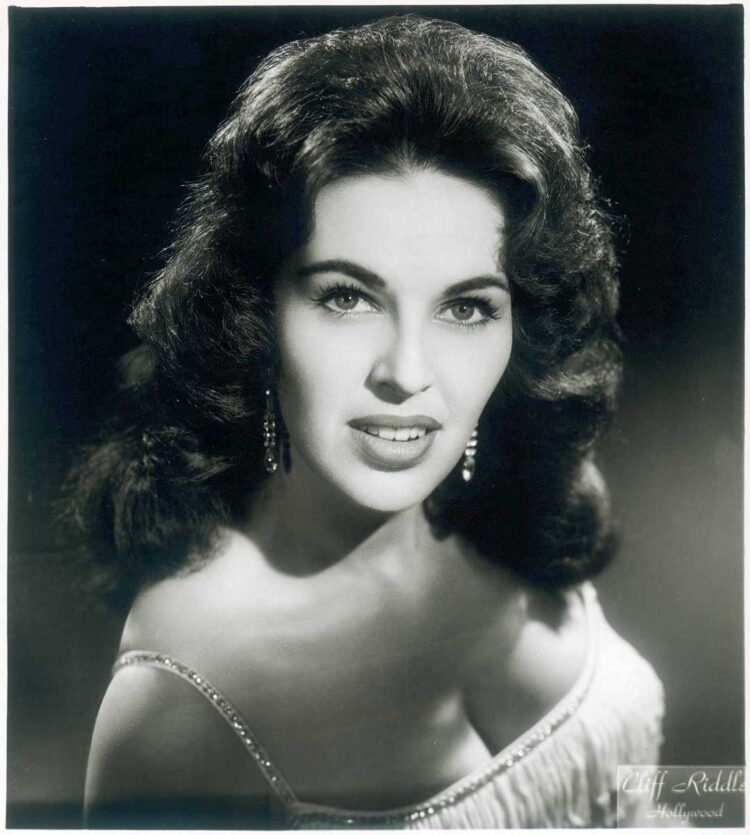 wanda jackson 8