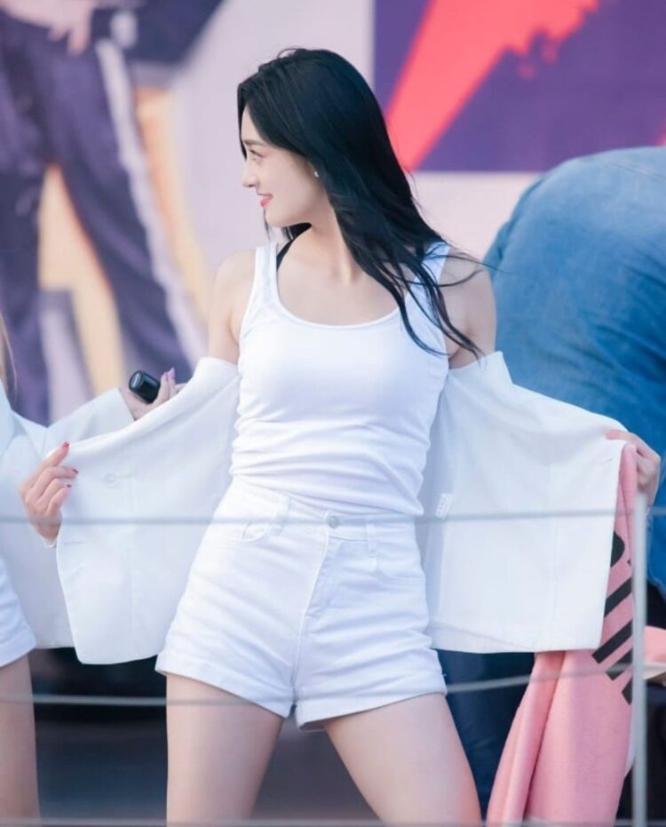 zhou jieqiong 9