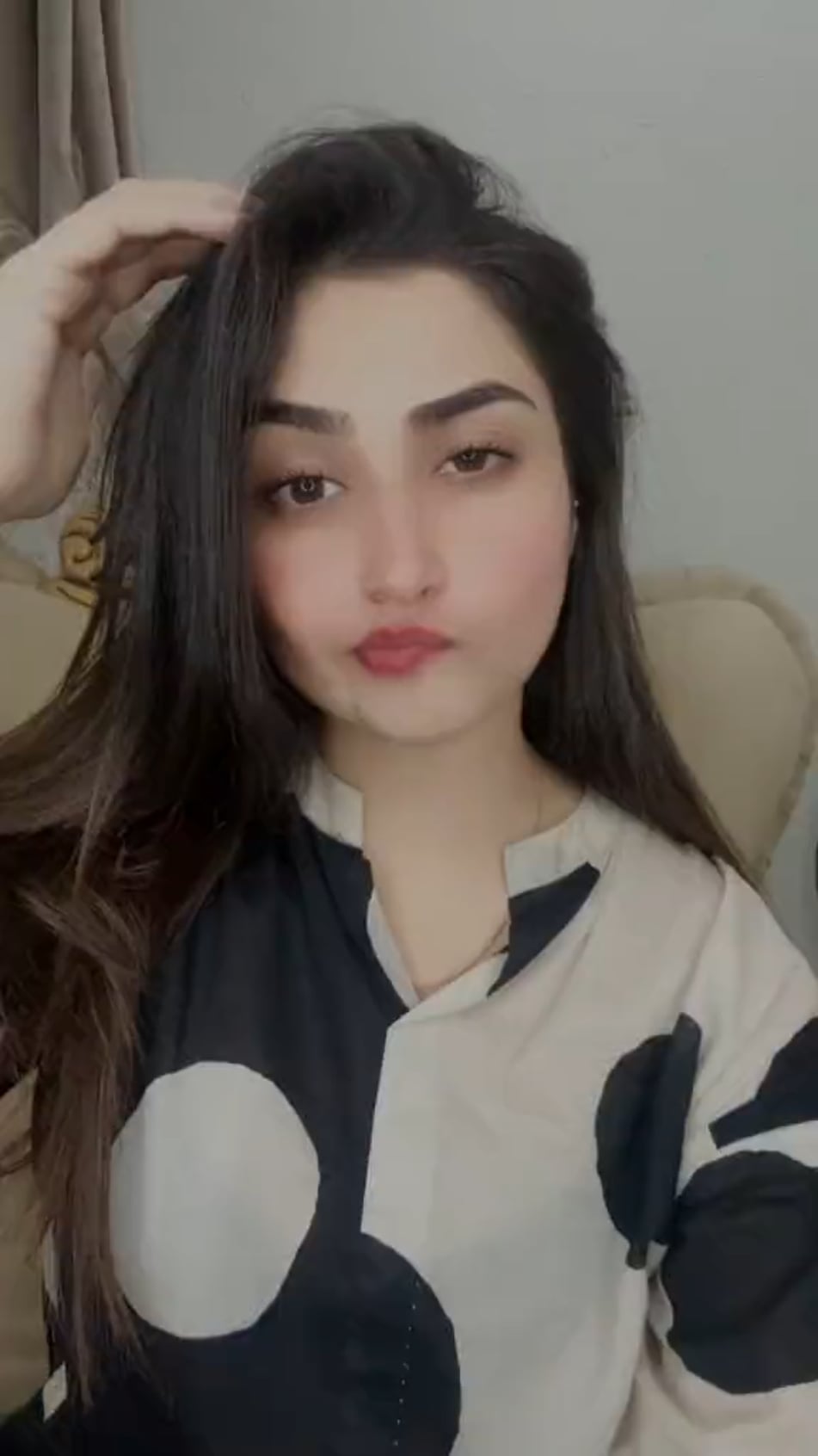 zoi hashmi 9