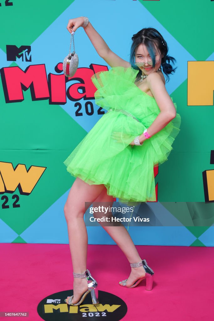 adriana vivas feet 5