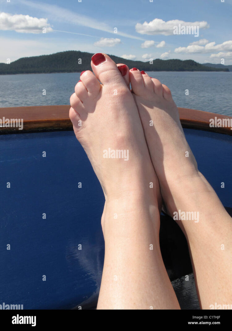 alaska feet 6