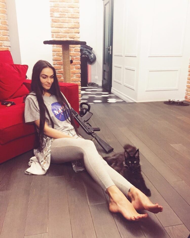 alena vodonaeva feet