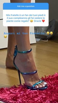 alessia macari feet 2