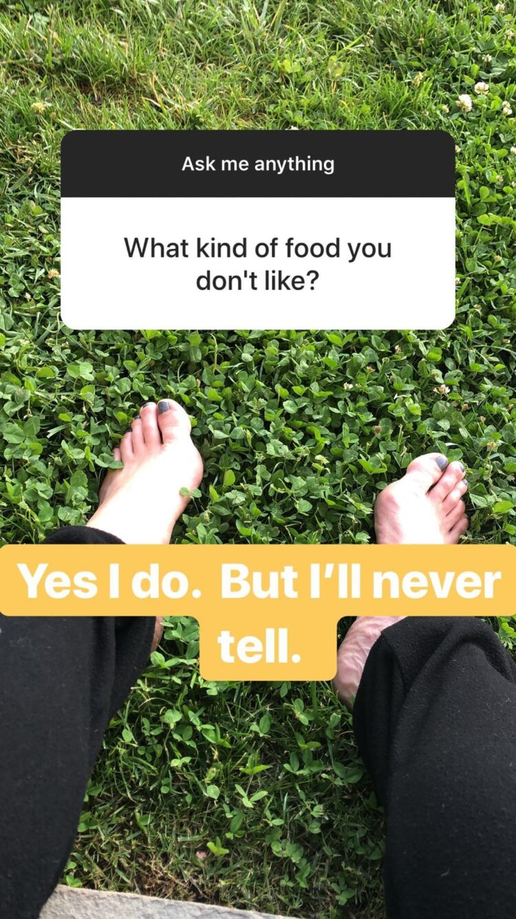 alex guarnaschelli feet 5