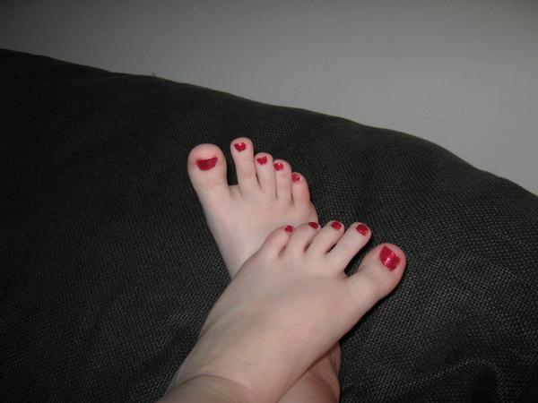 alexandra roach feet 4