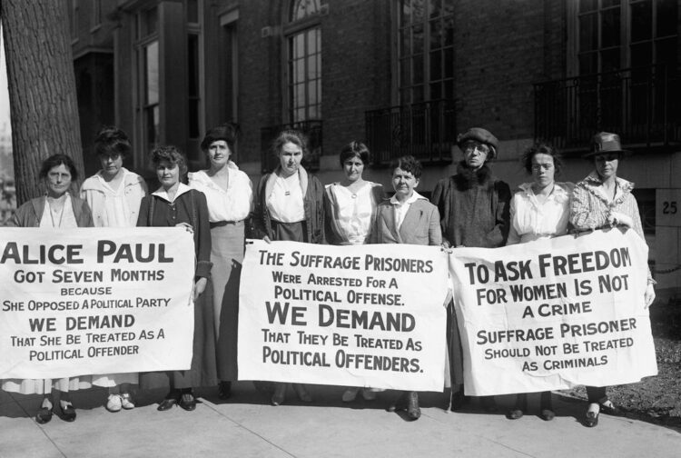 alice paul feet 4